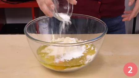 Sbriciolata salata con mortadella - P2