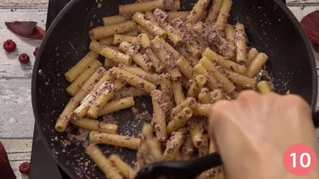 Mescolare e saltare velocemente