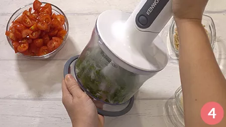 sedani-alla-crema-di-datterini-e-basilico-pass4