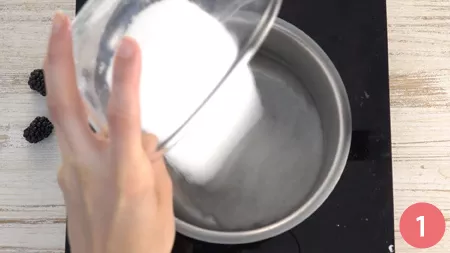 Semifreddo ai frutti di bosco - Passaggio 1