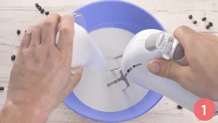 Semifreddo al caffè - Passaggio 1