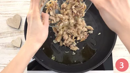 Spaghetti al sugo di sgombro e pomodorini - Passaggio 3