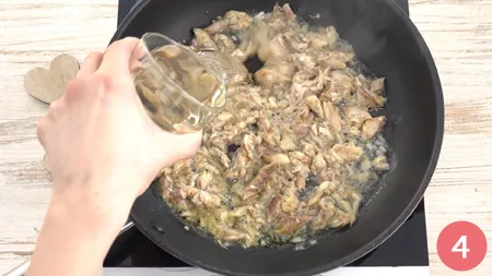 Spaghetti al sugo di sgombro e pomodorini - Passaggio 4