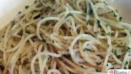 Spaghetti al tonno in bianco