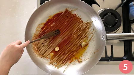 Spaghetti all'assassina - p5