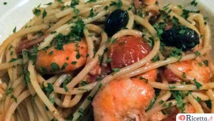 Spaghetti con pomodorini e code di mazzancolle