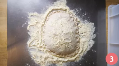 Stesura della pizza in teglia - pass 3