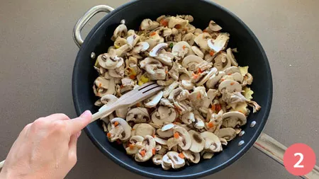 Tagliatelle funghi e salsiccia - P2