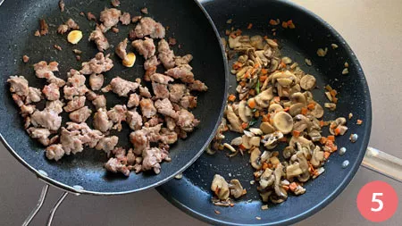 Tagliatelle funghi e salsiccia - P5