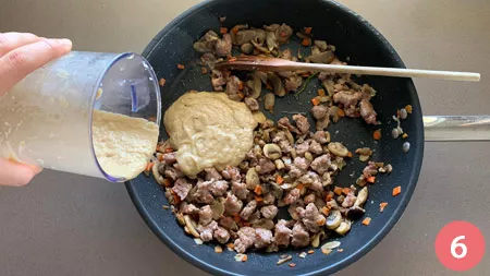 Tagliatelle funghi e salsiccia - P6