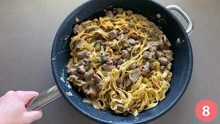 Tagliatelle funghi e salsiccia - P8
