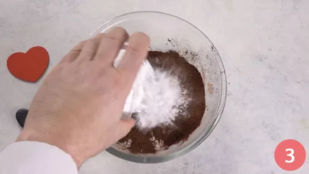 Torta a cuore - Passaggio 3