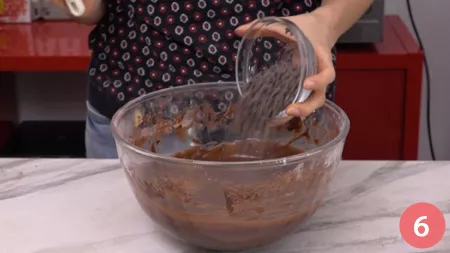 Torta al cioccolato in friggitrice ad aria - P6