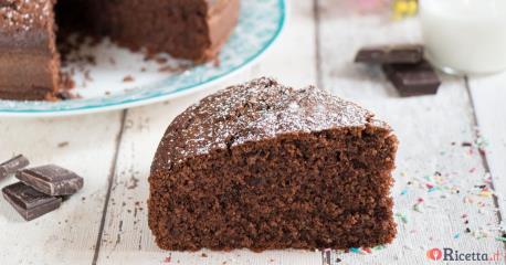 Torta al cioccolato: ricetta morbida e facile