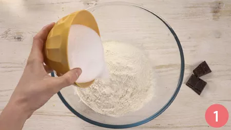 Torta all'acqua al cioccolato - Passo 1