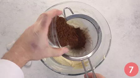 Torta bicolore - Passaggio 7