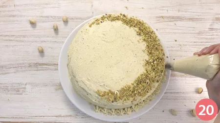 Torta con crema al pistacchio - Passaggio 20