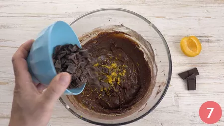 Torta di albicocche e cioccolato - Passaggio 7