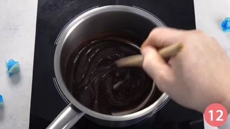 Torta di compleanno al cioccolato - Passaggio 12