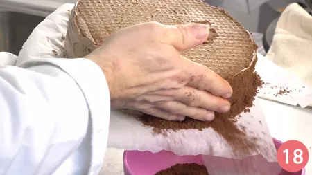 Torta di compleanno al cioccolato - Passaggio 18