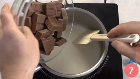 Torta di compleanno al cioccolato - Passaggio 7