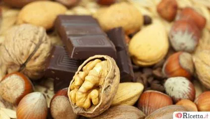 Torta di frutta secca e cioccolato con il Bimby