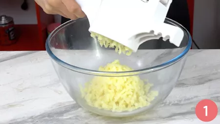 Torta salata di patate e spinaci - P1