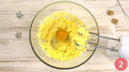 Torta di prugne secche e noci - Passaggio 2