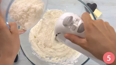 Passaggio 5 - Torta di riso soffiato e cioccolato bianco