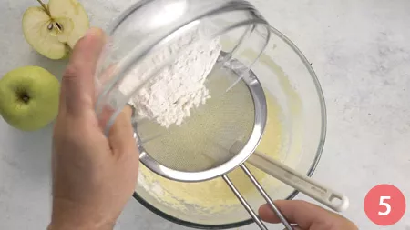 Torta invisibile alle mele - Passaggio 5