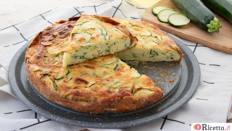 Torta invisibile alle zucchine, un salvacena senza glutine