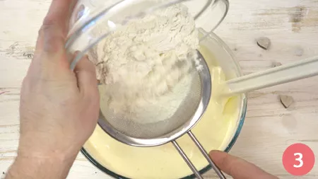 Torta mimosa al cioccolato - Passo 3