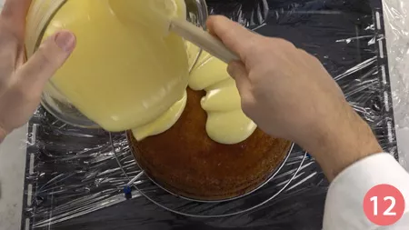 Torta Sacher al cioccolato bianco - Passaggio 12