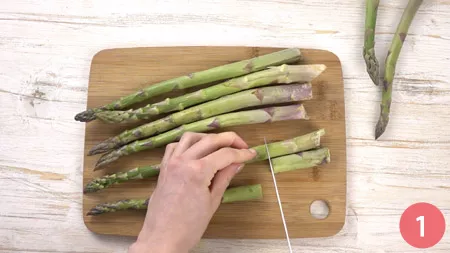 Torta salata con asparagi, pancetta e provola - Passo 1