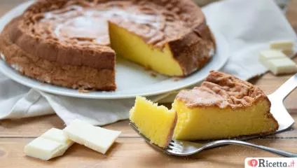 Torta tenerina al cioccolato bianco, morbidissima e senza farina
