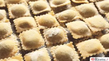 Tortellini, tortelli, ravioli e agnolotti: che cosa li differenzia?