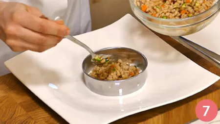 Tortino di orzo con tartare di verdure e olio aromatizzato alle erbe - Passaggio 7