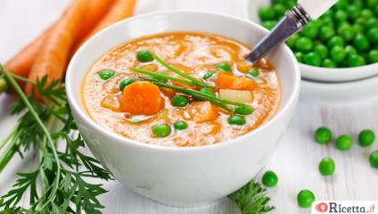 Zuppa con piselli e carote