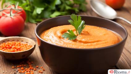 Zuppa fredda di lenticchie e peperoni